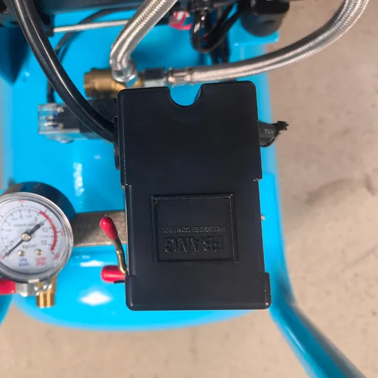 Industrial 4HP 100L Portable Piston Silent Air Compressor